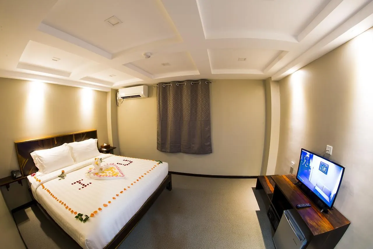 Tristar Hotel Yangon