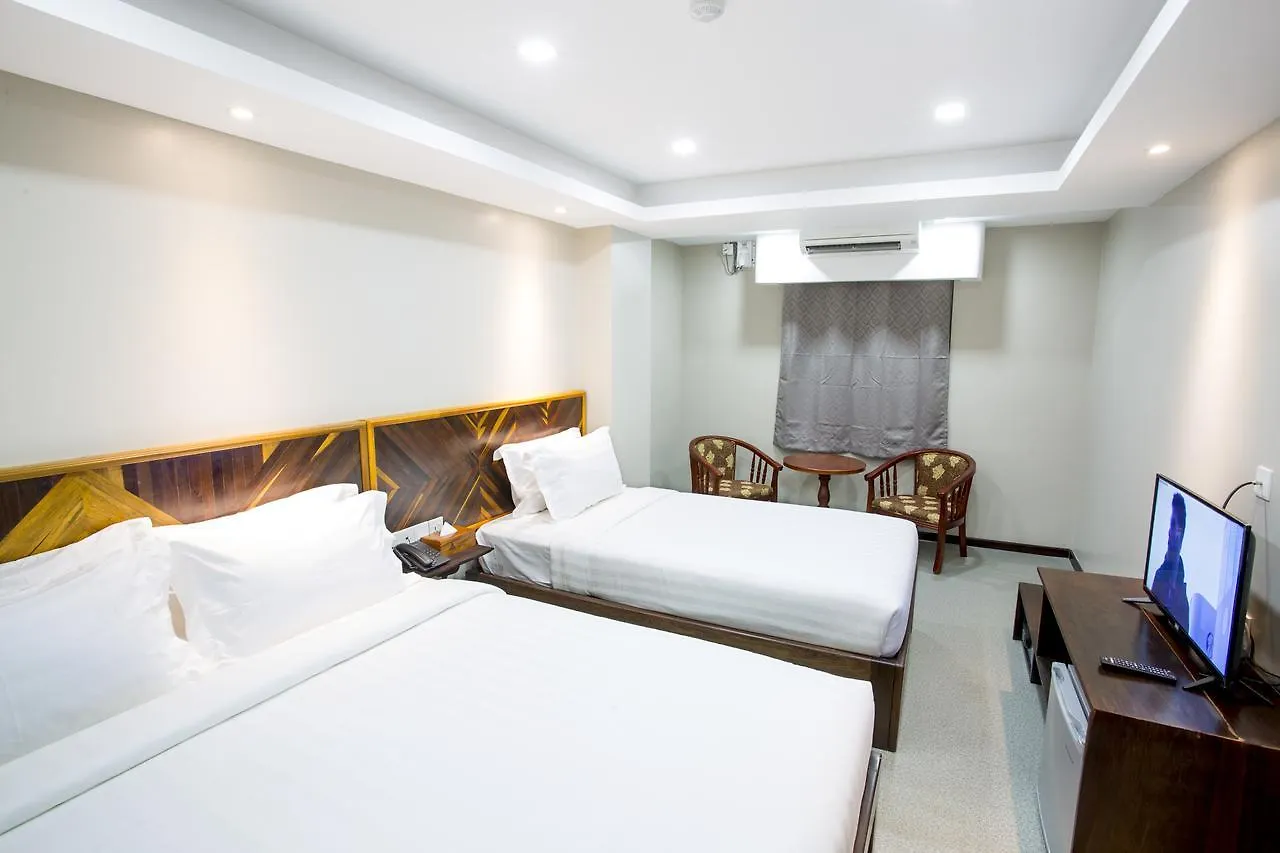 Tristar Hotel Yangon
